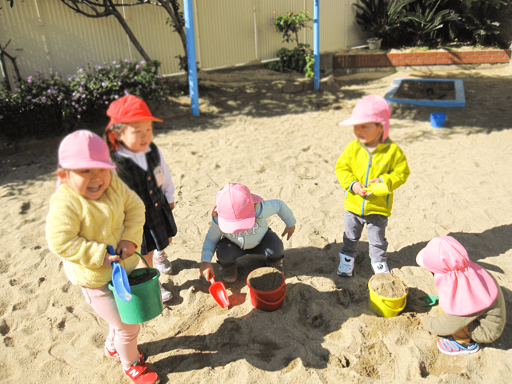 ２歳児クラス「つぼみ組」